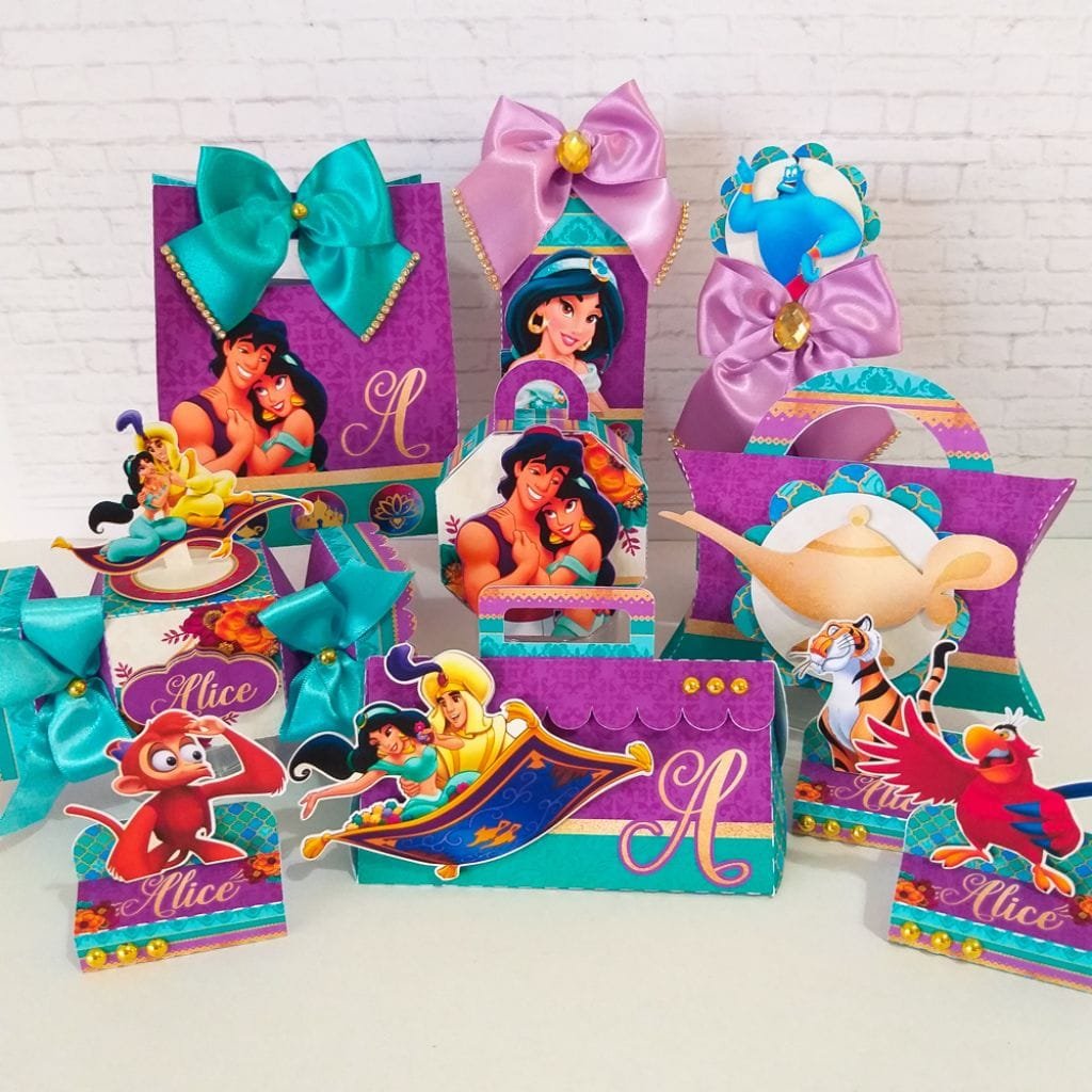 Jogo Princesses Halloween Surprise Gift