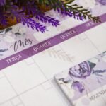 COLEÇÃO VIOLETA - Kit Desk Planners e Bloquinhos + Brinde (Bicho Papel) - Imagem 5