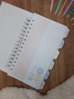 Planner Collors 2025 – Slim - Linha Collors 2025 (Marta Iurkiu) - Imagem 6