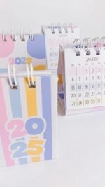 Mini Calendário Collors 2025 - Linha Collors 2025 (Marta Iurkiu) - Imagem 3