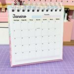 Arquivo Digital | Calendário 14,8x14,8cm 2025 (Letterinhas) - Imagem 2