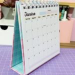 Arquivo Digital | Calendário 14,8x14,8cm 2025 (Letterinhas) - Imagem 3