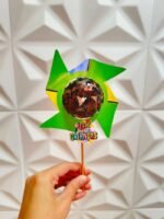 COMBO Dia das Crianças 2024 + Aulas - Caixa Donuts | Mini Confeiteiro | Copo Bolha | Lapelas e Maletinhas - Imagem 13