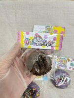 COMBO Dia das Crianças 2024 + Aulas - Caixa Donuts | Mini Confeiteiro | Copo Bolha | Lapelas e Maletinhas - Imagem 16