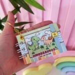 Chaveiro Dinossauros - Mini Livro Colorir (Lina)