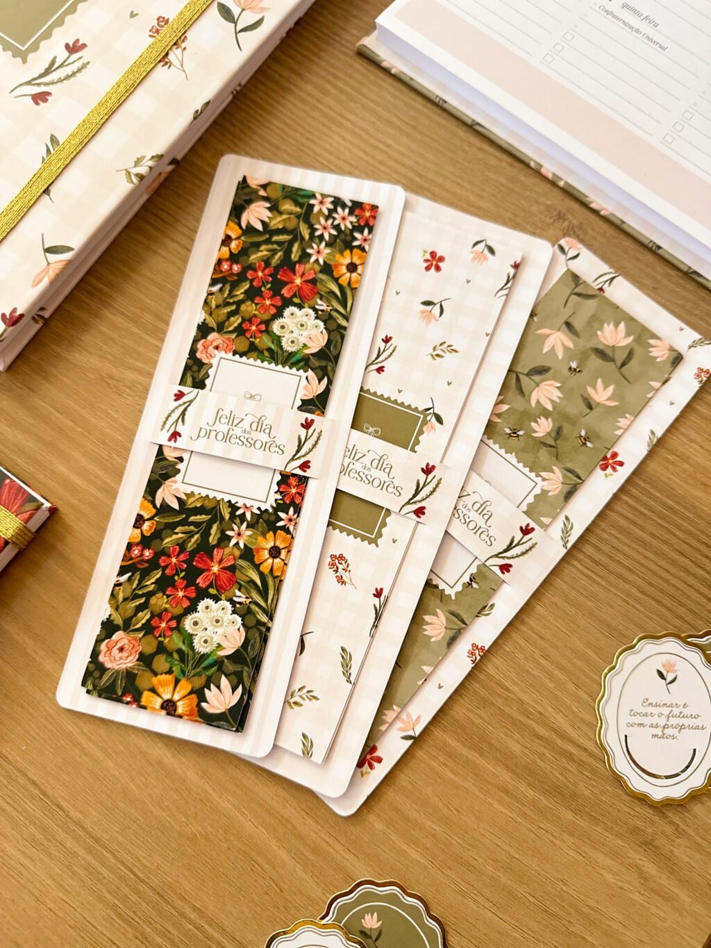 Dia dos Professores 2025 (Papel Amado) - Imagem 2