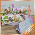 Calendário de mesa médio 4 modelos – Meninas 2026 (Iza) - Imagem 4