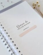 Diário de Lectio Divina (Devocional Católico) + Caderno de oração e Anotações com versículos no rodapé (Sara Estúdio) - Imagem 10