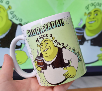 Hidratada graças a água dos cafés – Arte Avulsa Caneca
