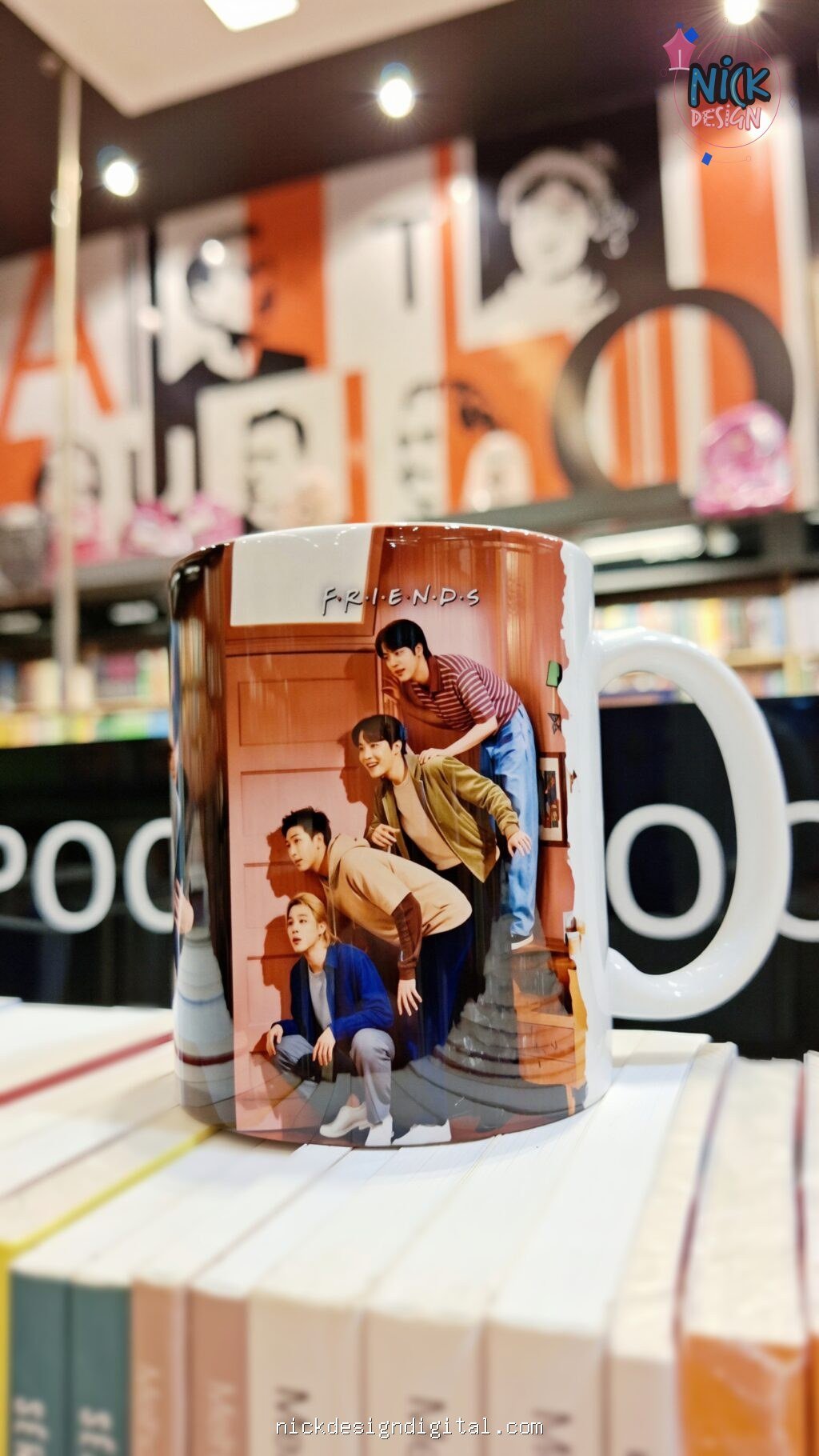 BTS versão FRIENDS - Arte Avulsa Caneca - Imagem 2