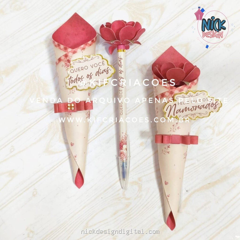 Buquê de Caneta Flor - Namorados (Kif) - Imagem 1
